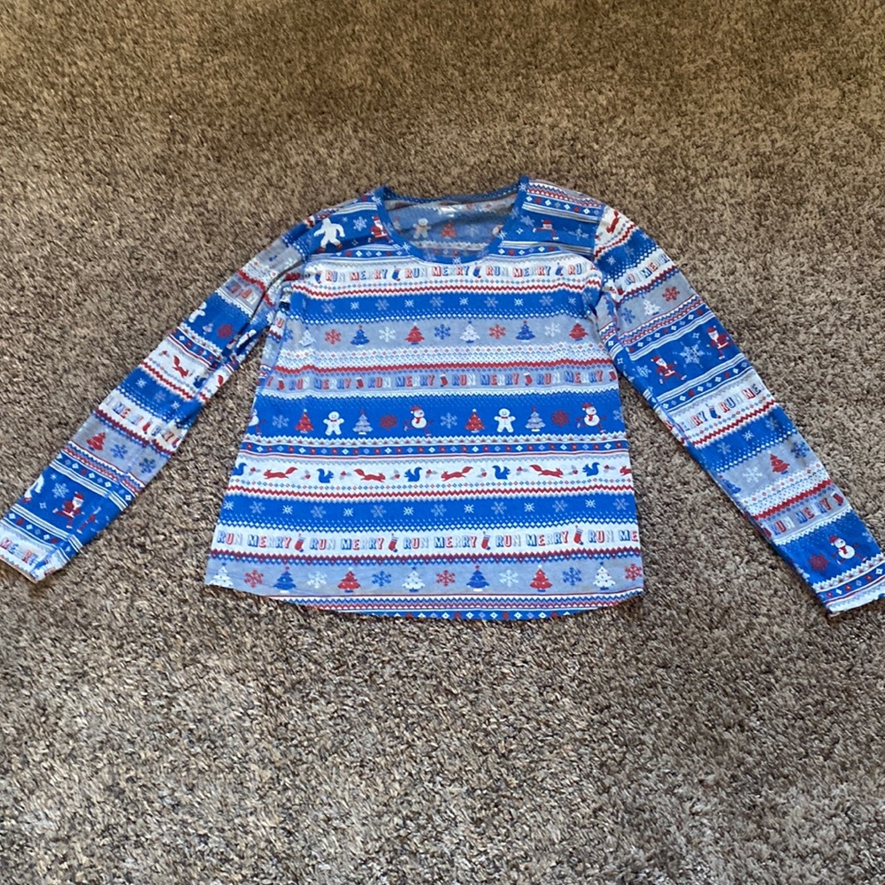 Brooks Distance Run Merry Christmas Long Sleeve Top